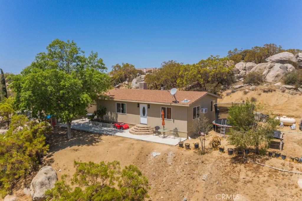 42125 Crazy Horse Canyon RD, Aguanga, CA 92536