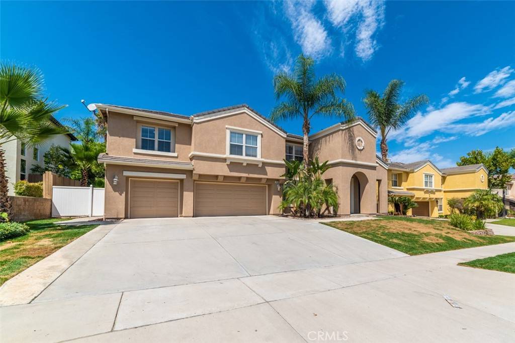 Corona, CA 92881,3112 Pinehurst DR