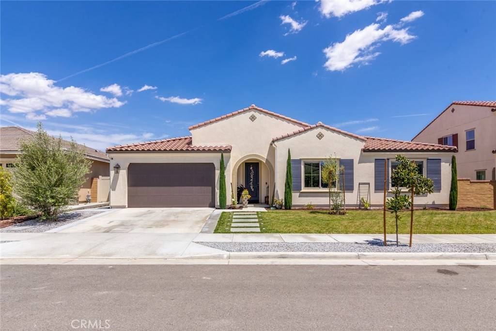 24496 Plainsman CIR, Menifee, CA 92584