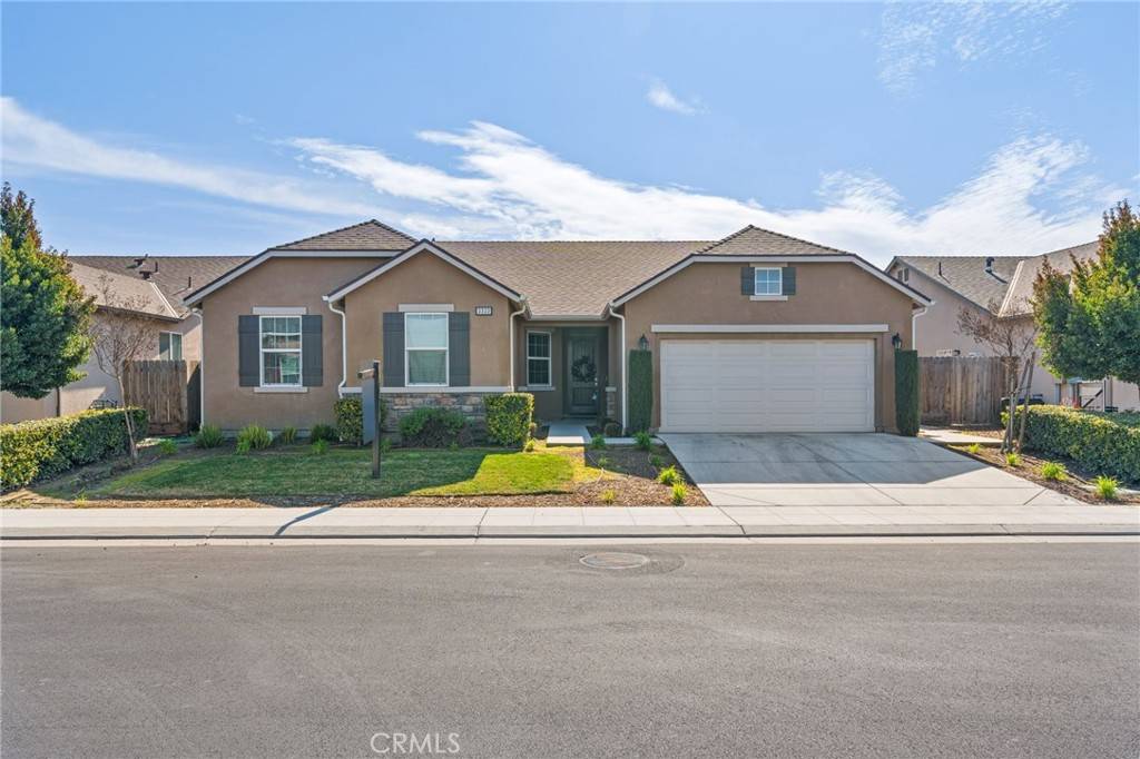 3333 Tradewinds AVE, Tulare, CA 93274