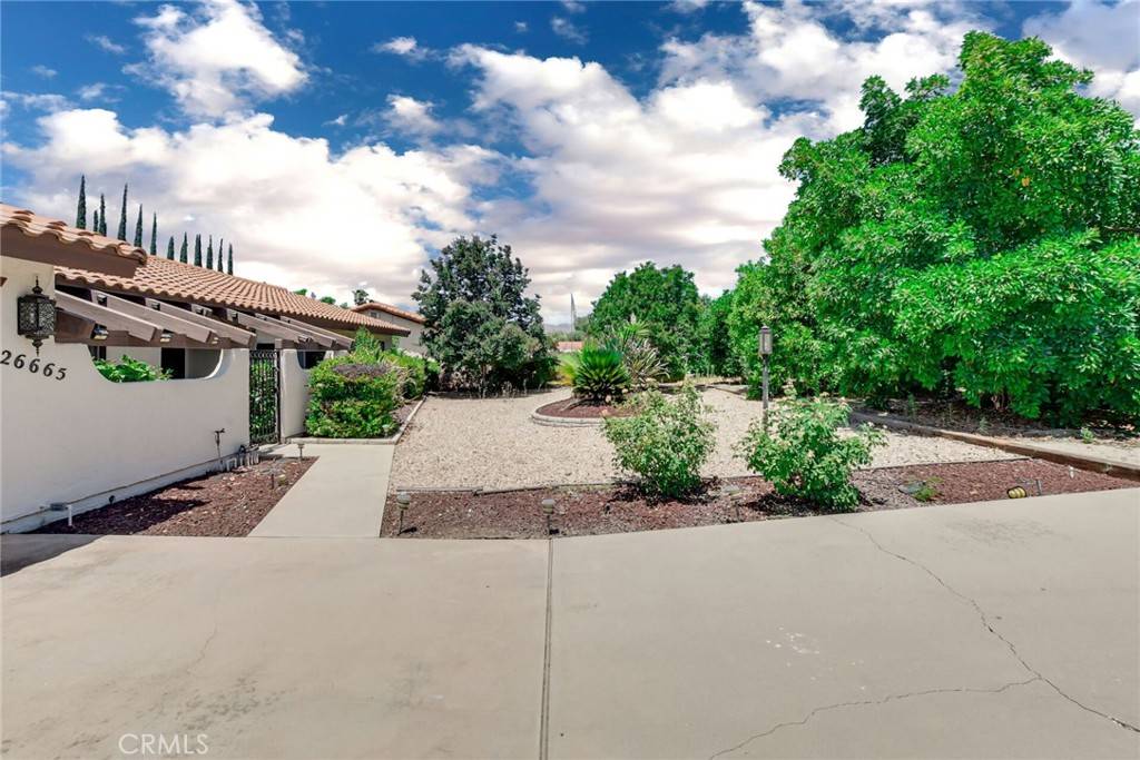 Hemet, CA 92544,26665 Via La Quinta