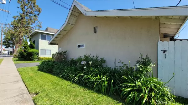 Huntington Beach, CA 92648,728 Clay AVE