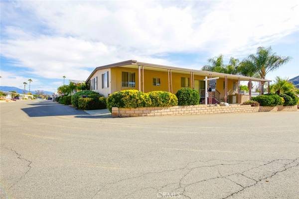 32600 State Highway 74 #8, Hemet, CA 92545