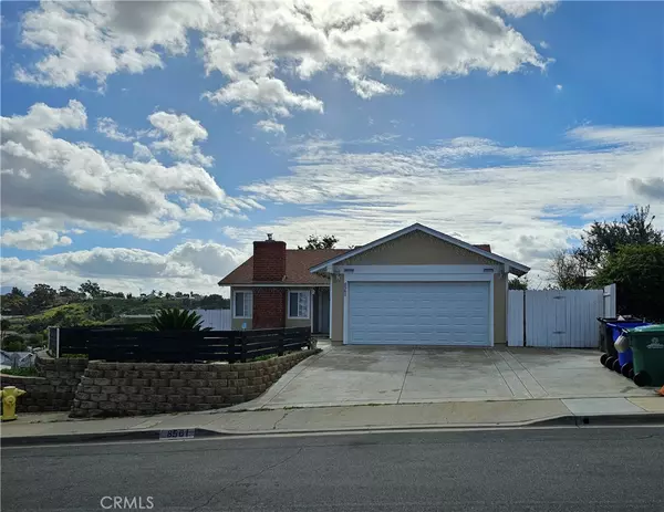 San Diego, CA 92114,8561 Noeline PL