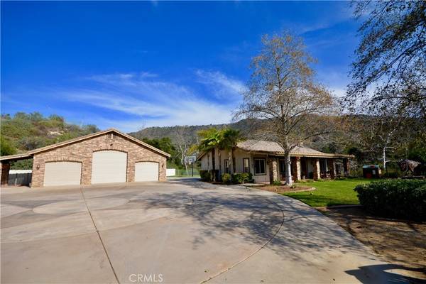 Yucaipa, CA 92399,36475 County Line RD