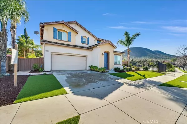 Lake Elsinore, CA 92532,31983 Sugarbush LN