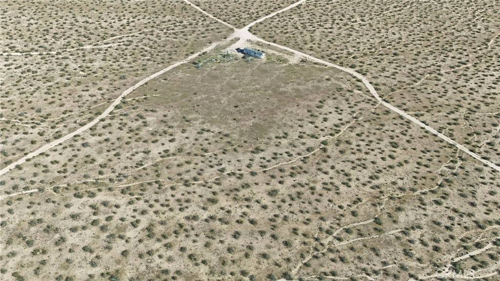 Lucerne Valley, CA 92356,21402 Meander RD