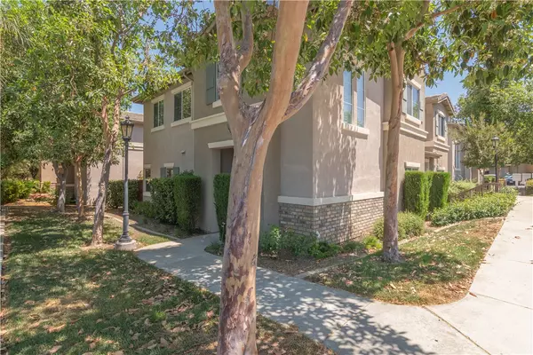 Murrieta, CA 92563,26475 Arboretum WAY #2201