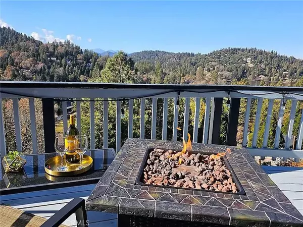 805 Berne DR, Crestline, CA 92325