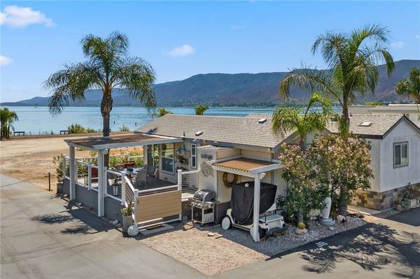 32000 riverside #J-8, Lake Elsinore, CA 92530