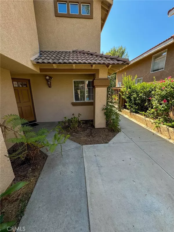 Murrieta, CA 92562,39825 Western Jay WAY