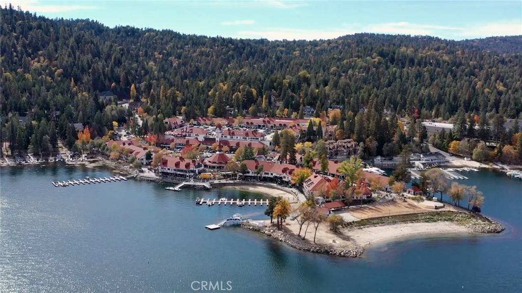 Lake Arrowhead, CA 92352,524 Pioneer RD