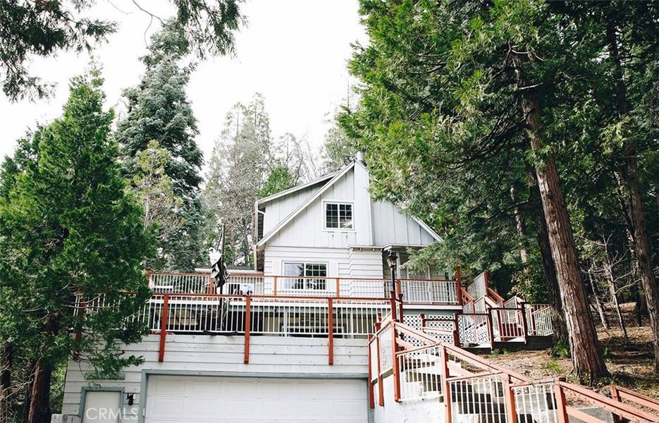 395 Primrose CIR, Lake Arrowhead, CA 92352