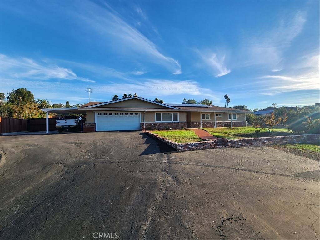 3128 Via Solana, Escondido, CA 92029