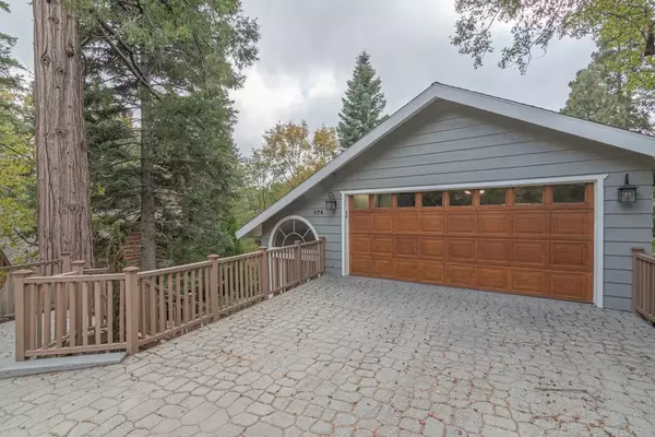 Lake Arrowhead, CA 92352,174 Hillcrest CT