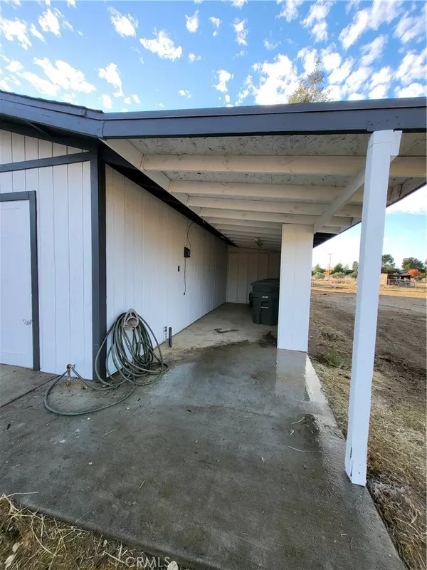 Ramona, CA 92065,17207 Voorhes LN