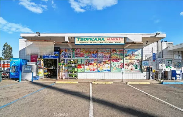 829 N. Santa Fe, Vista, CA 92084