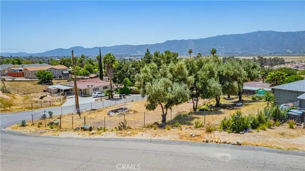 Lake Elsinore, CA 92530,5 Mesa DR