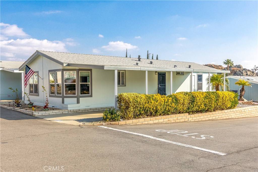 Hemet, CA 92545,32600 State Highway 74 #122