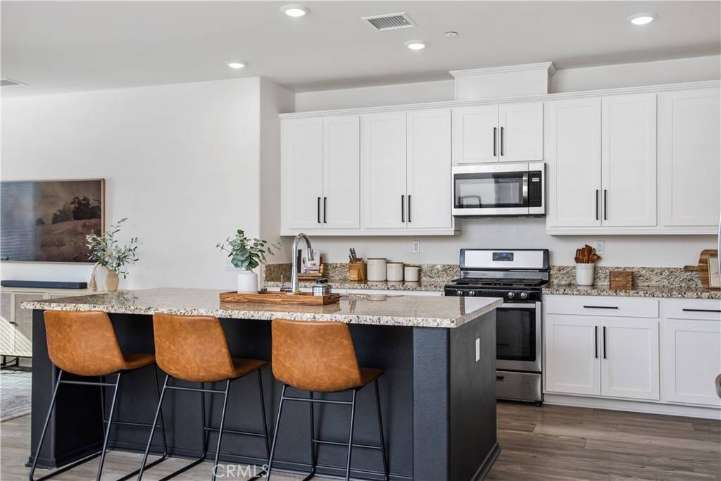 30219 Old Mill RD, Menifee, CA 92584