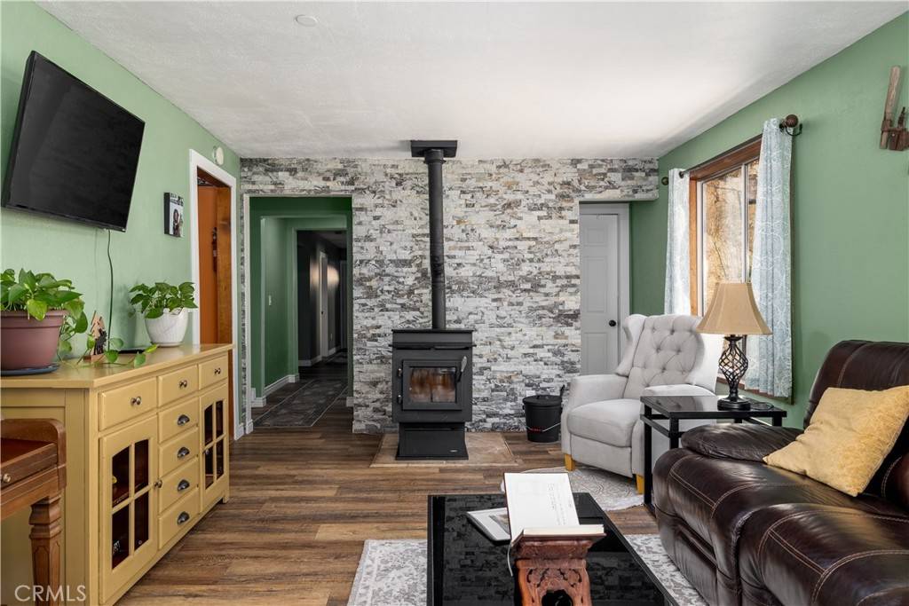5958 Robin Oak DR, Angelus Oaks, CA 92305