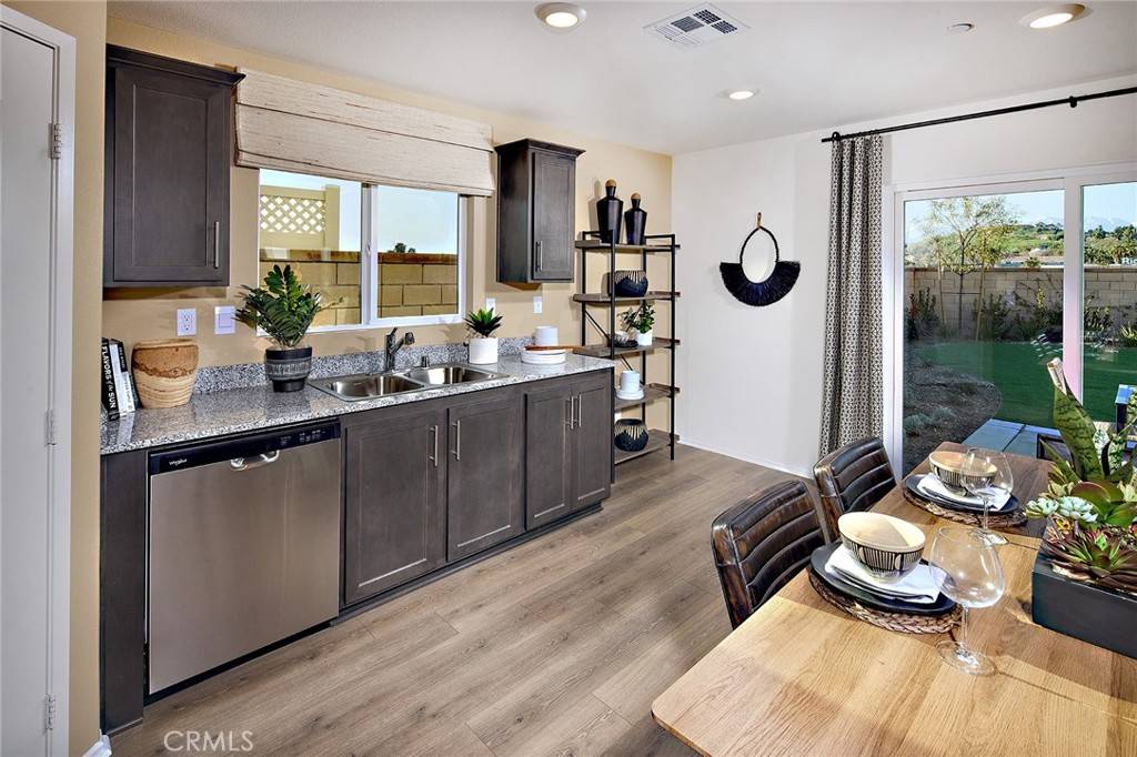 Jurupa Valley, CA 92509,8401 Peachwillow CT