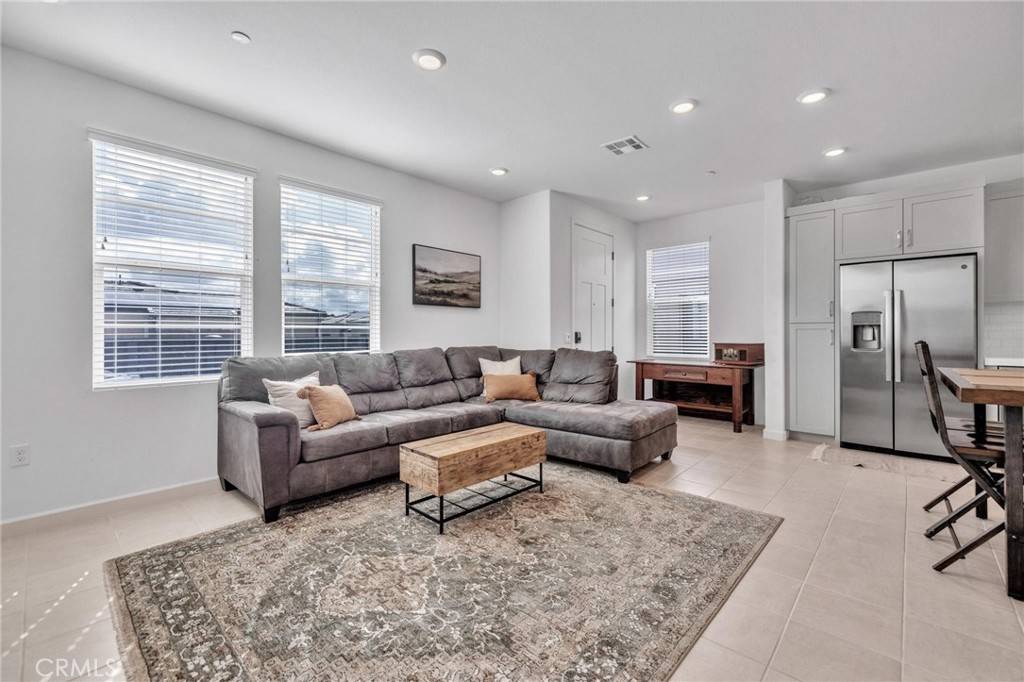 San Marcos, CA 92078,1214 Sunrise #105