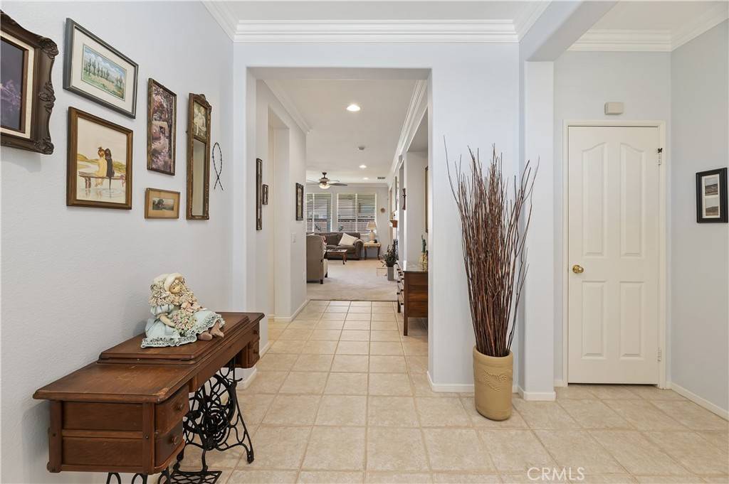 Murrieta, CA 92563,30392 Ambercorn DR