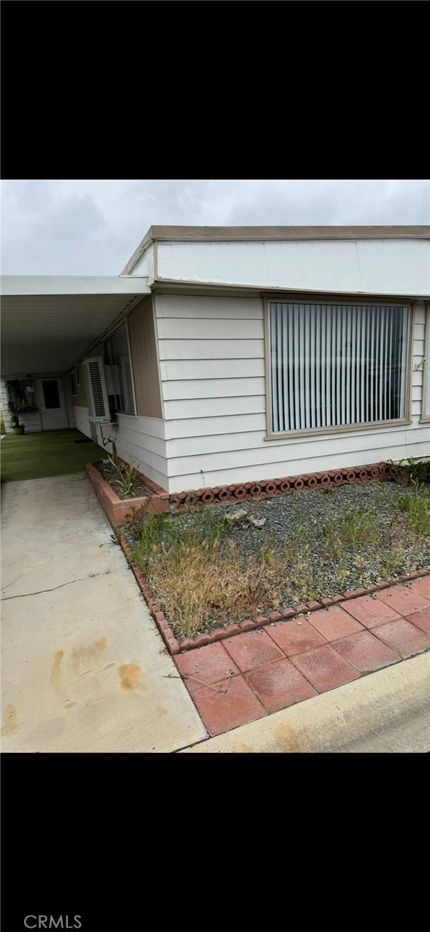 Hemet, CA 92545,601 N Kirby ST #37