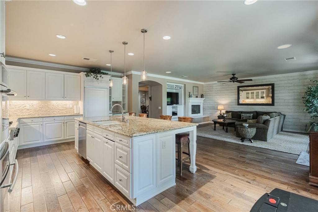 Murrieta, CA 92563,36702 Doreen DR