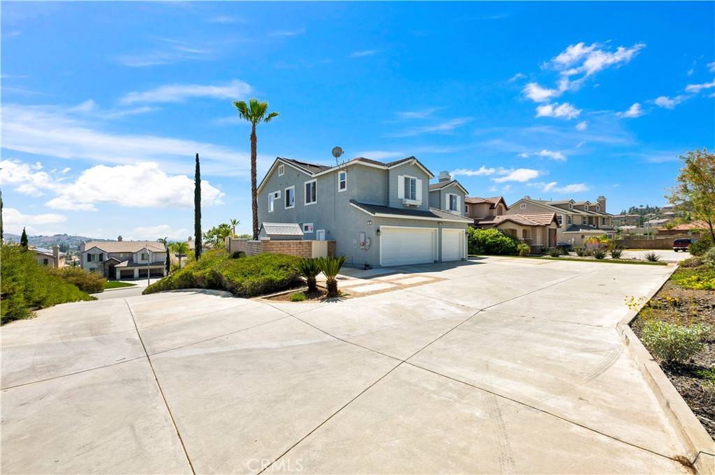 Lake Elsinore, CA 92532,8 Via Del Fico CT