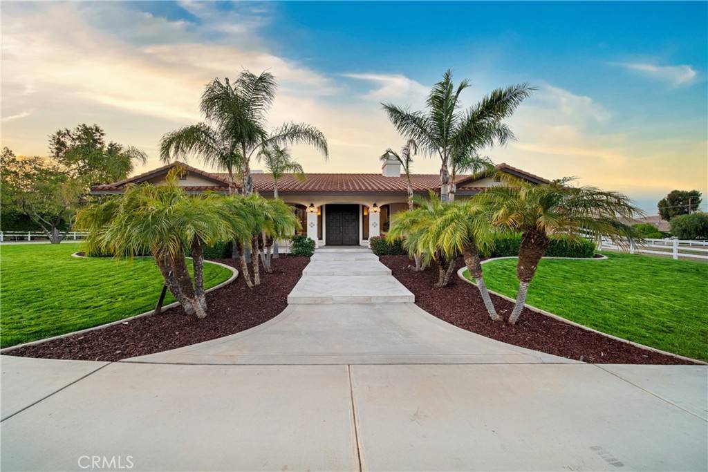 Corona, CA 92883,9394 Gum Tree DR