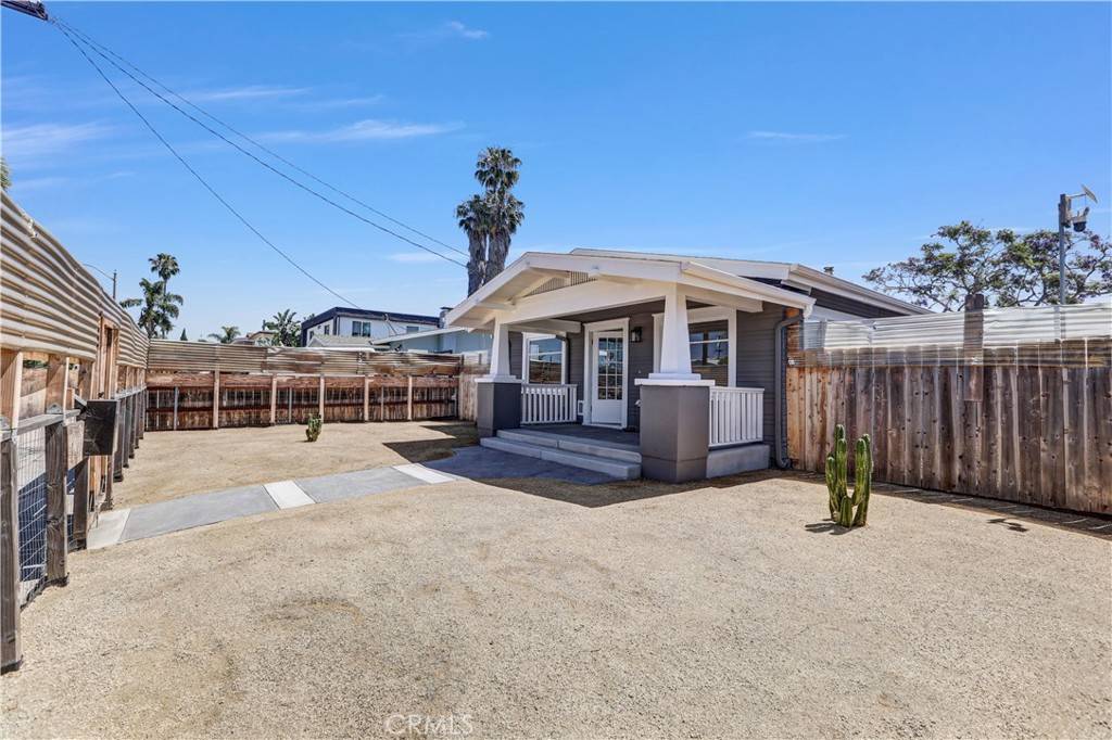 San Diego, CA 92105,4107 37th ST