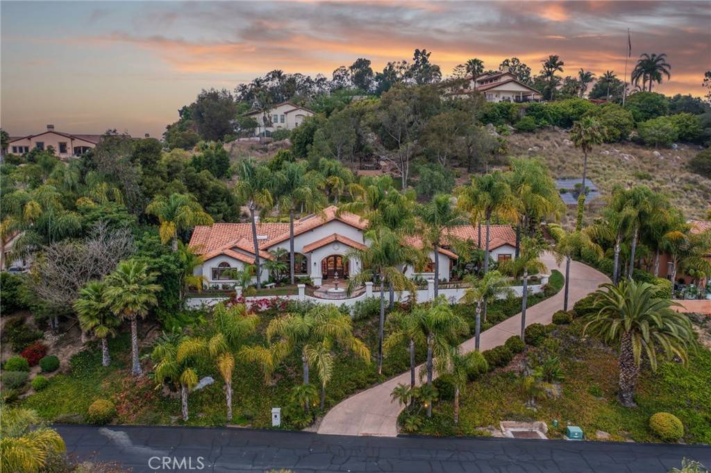 651 Rolling Hills RD, Vista, CA 92081