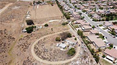 Lake Elsinore, CA 92570,19851 Riverside ST