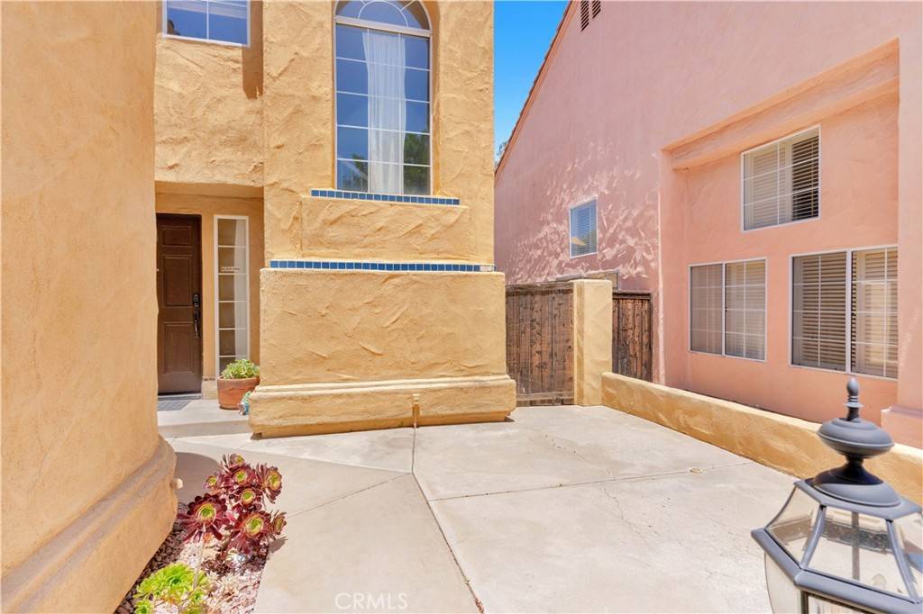 Murrieta, CA 92562,40025 White Leaf Ln.