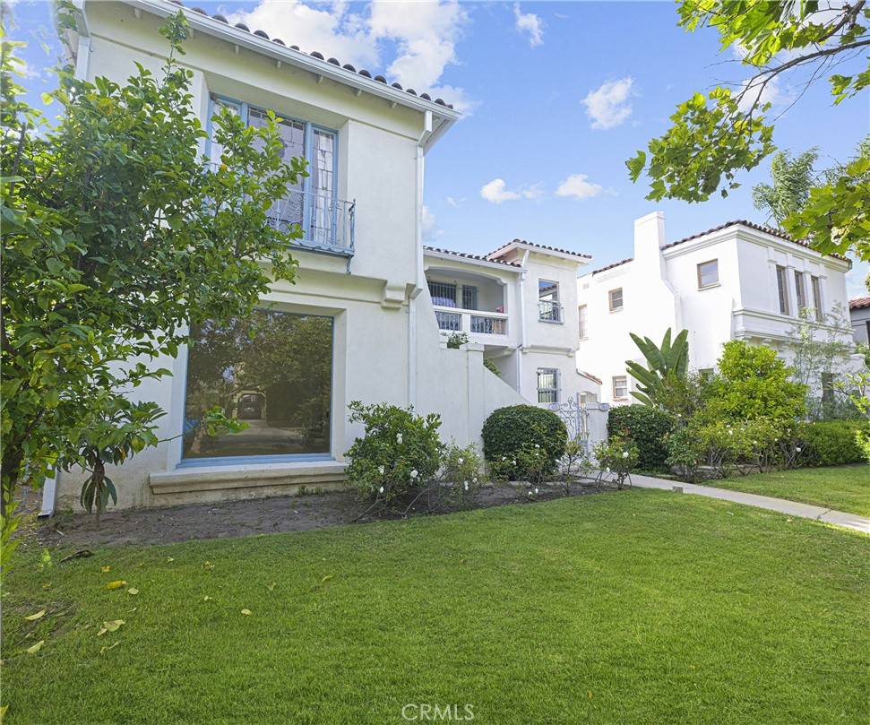 1119 S Crescent Heights Blvd, Los Angeles, CA 90035