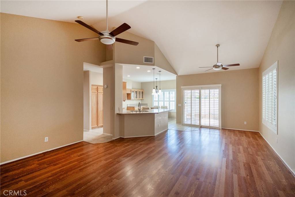 San Jacinto, CA 92583,819 Camino De Plata
