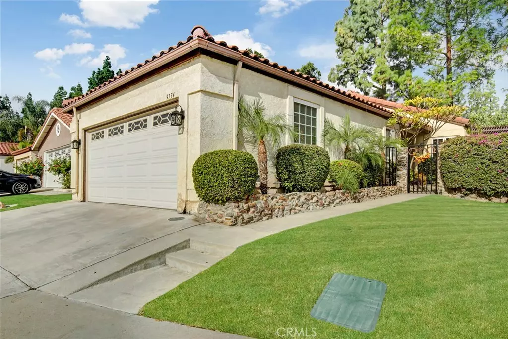 Alta Loma, CA 91701,9754 Willow Wood DR