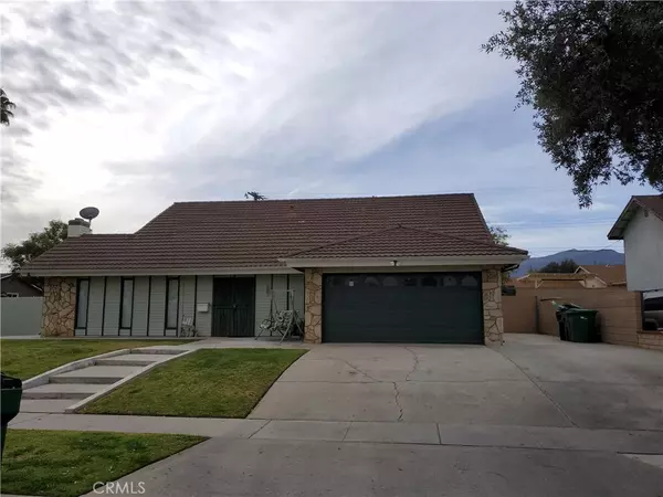 304 W Mission RD, Corona, CA 92882