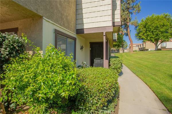 Montclair, CA 91763,9336 Mesa Verde DR #B