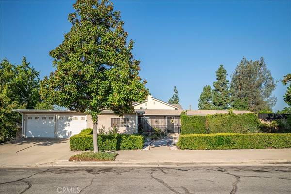 989 W 18th ST, Upland, CA 91784