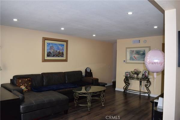 Azusa, CA 91702,845 E Silver Maple DR