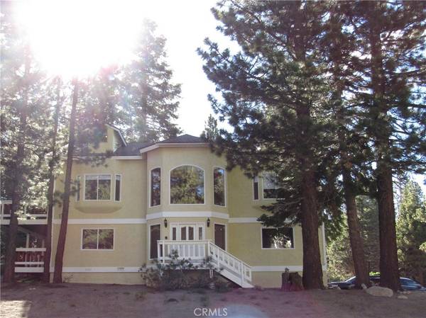 266 Holiday Vista DR, Mammoth Lakes, CA 93546