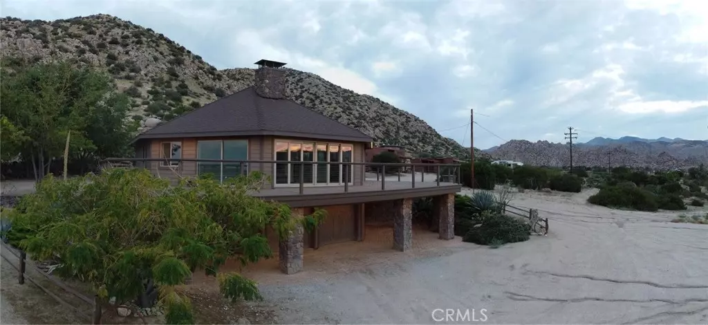 5646 Minna Gombell LN, Pioneertown, CA 92268