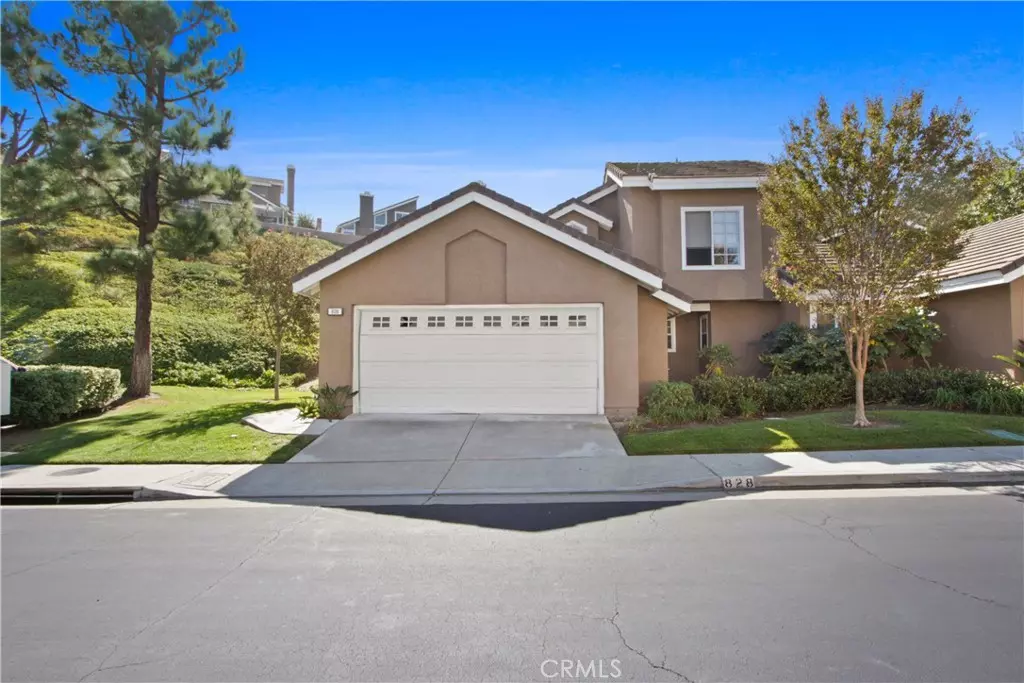 Anaheim Hills, CA 92807,828 S Sapphire LN