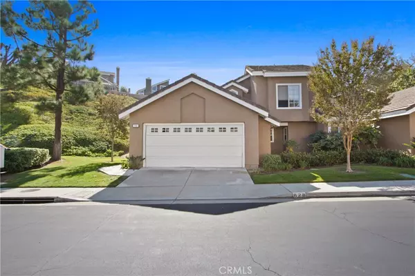 828 S Sapphire LN, Anaheim Hills, CA 92807