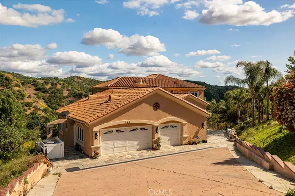 Brea, CA 92823,340 Olinda DR