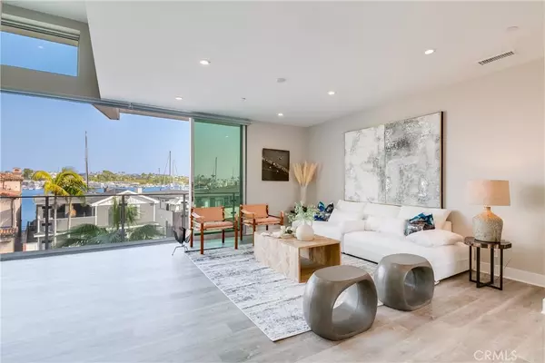 3307 Via Lido, Newport Beach, CA 92663