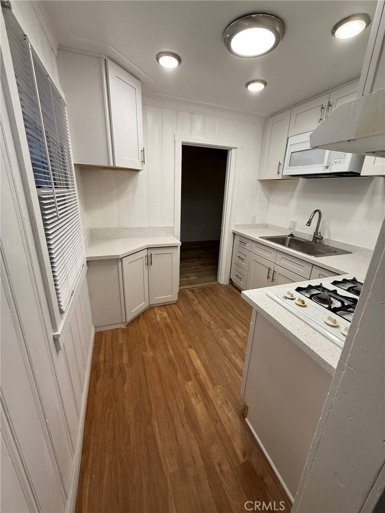 Fontana, CA 92335,17405 Arrow BLVD
